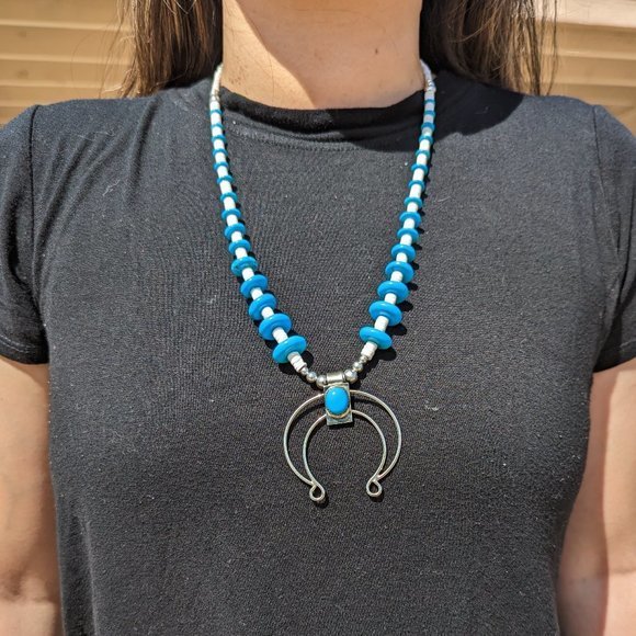 Native American Jewelry Heishi Block‎ Turquoise Naja Pendant Handmade Necklace - Picture 1 of 9